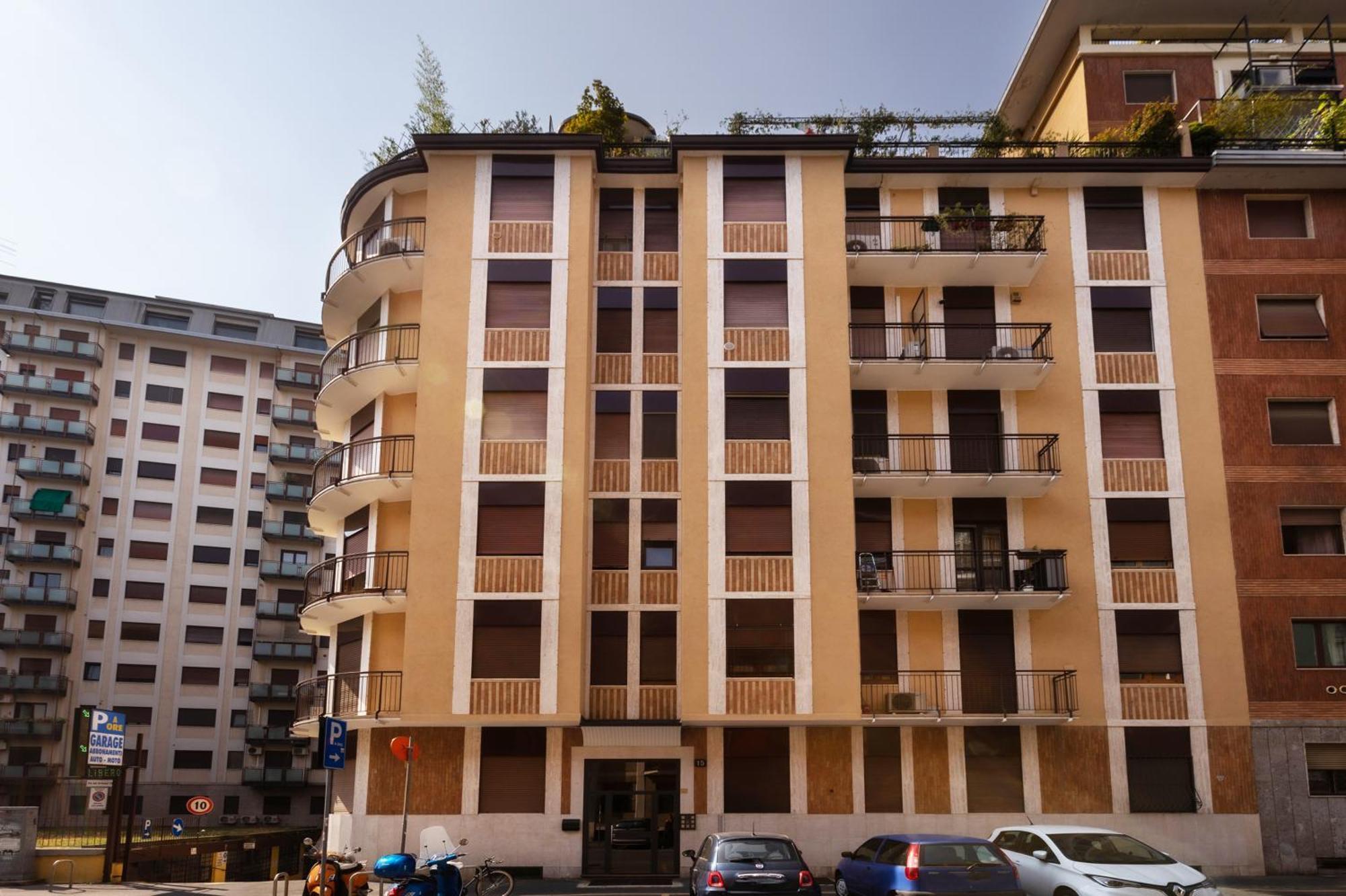 Apartment Spacious Two Bedrooms Solari Area - Mirable Pm Milan