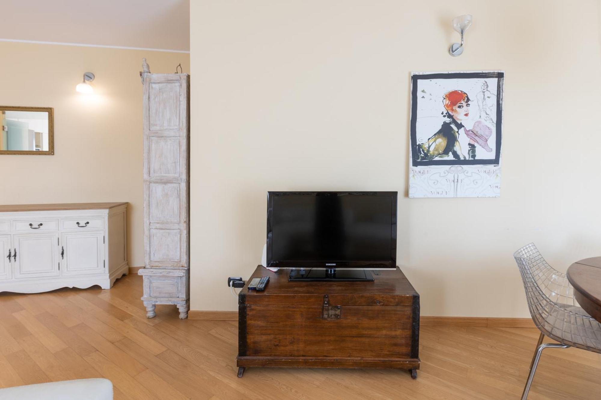 Spacious Two Bedrooms Solari Area - Mirable Pm Apartment